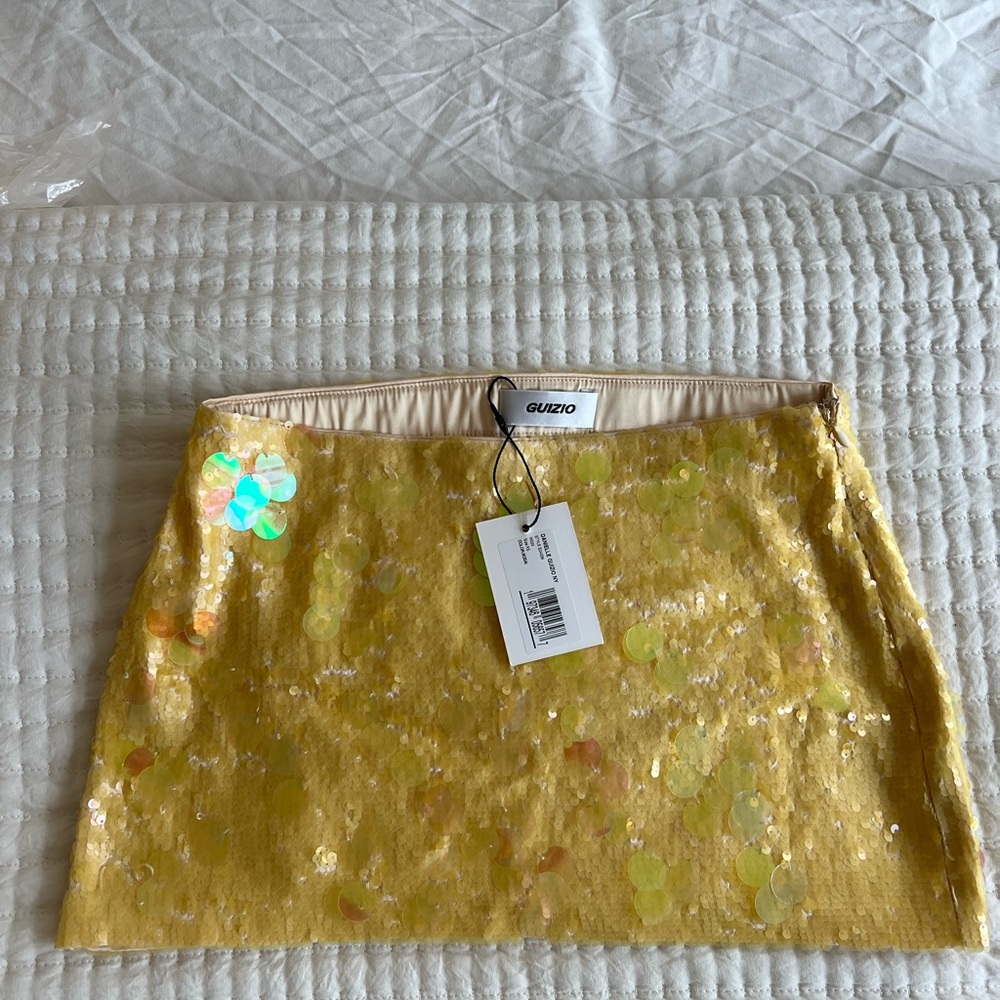 GUIZIO NWT YELLOW PAILETTE SKIRT SIZE XS